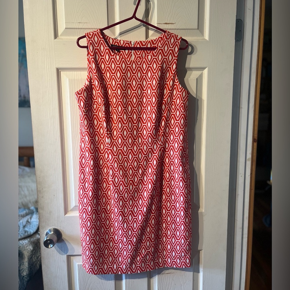 Mario Serrani Red and White Sleeveless Sheath Dress